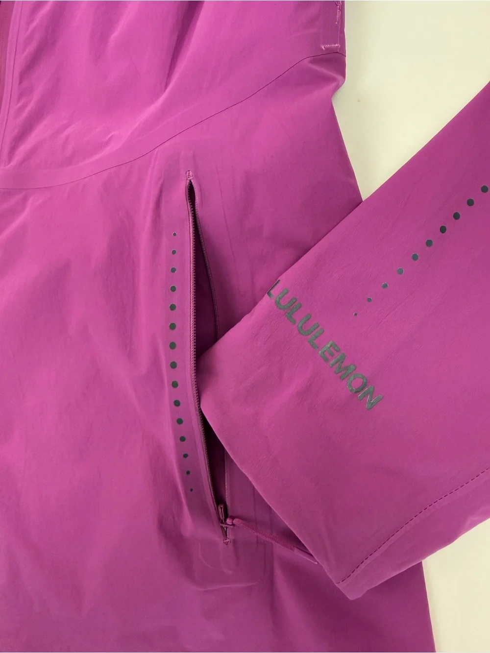 Lululemon Fast and Free Windbreaker Jacket  Vivid Plum Purple